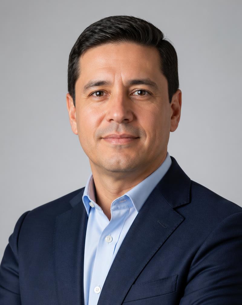 Retrato de Lic. Roberto Loyola Huber